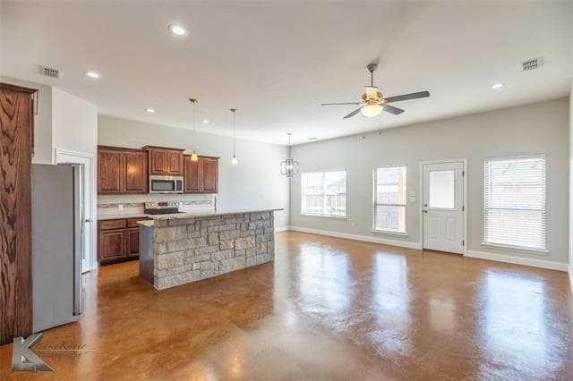 Building Photo - 7385 Southern Belle Cir