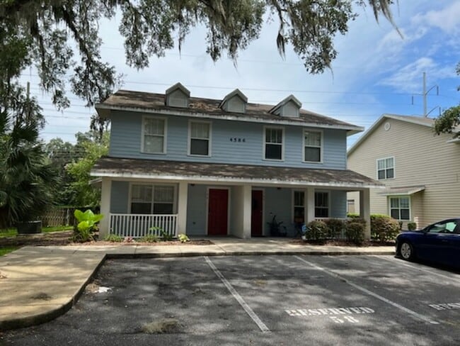 Primary Photo - Three Bedroom Two 1/2 Bath condo in SW Hai...