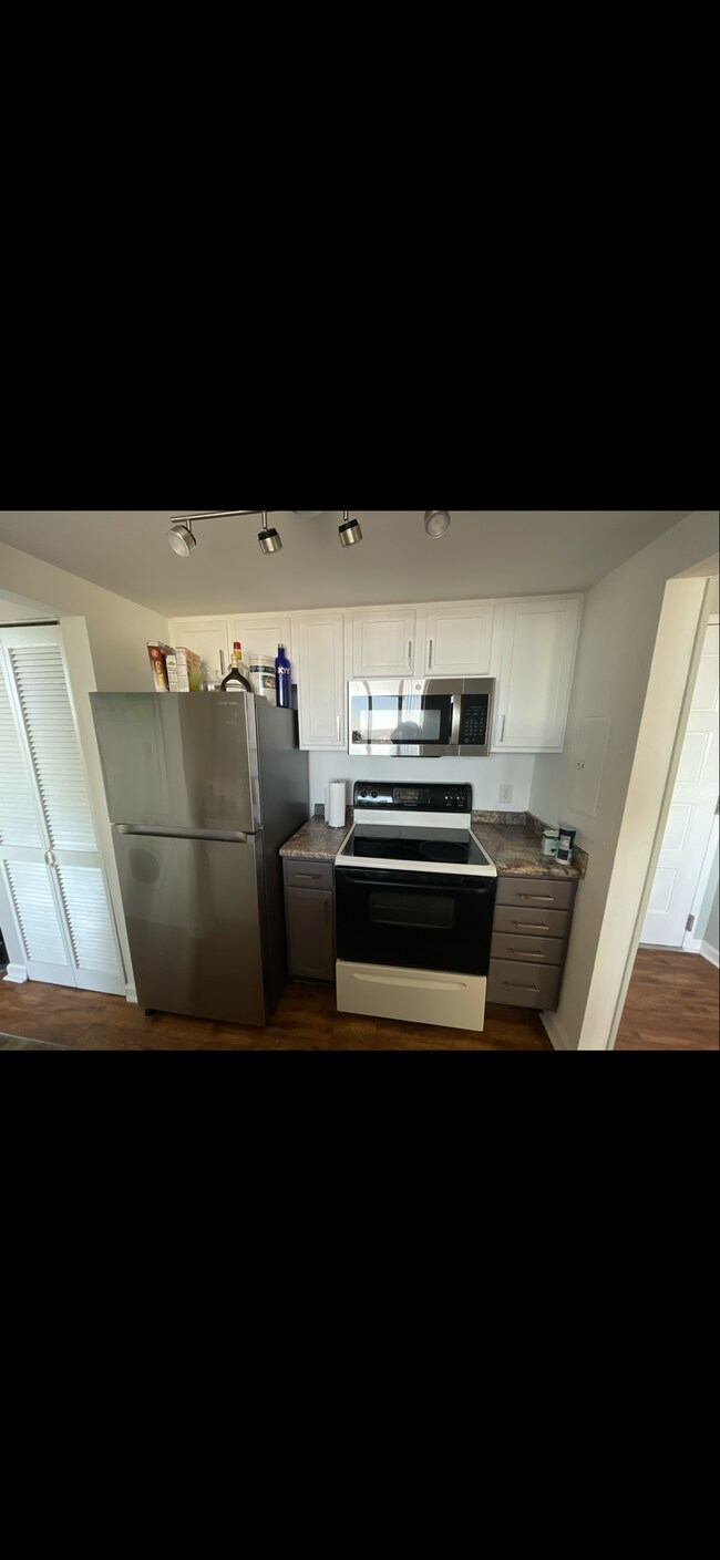 Building Photo - 1100 Wheat St