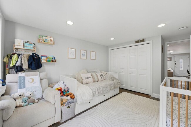 Building Photo - 405 Bloomfield St