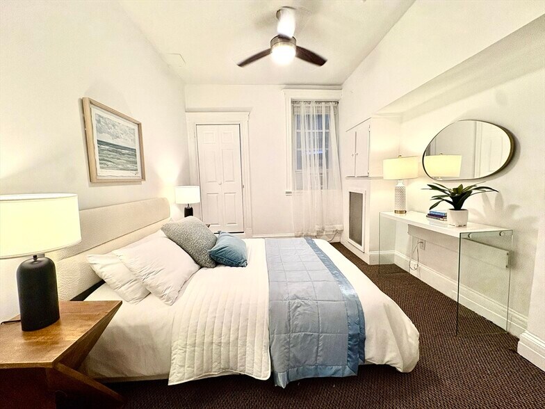 Building Photo - 345 Commonwealth Ave