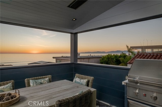 Building Photo - 2903 Manhattan Ave