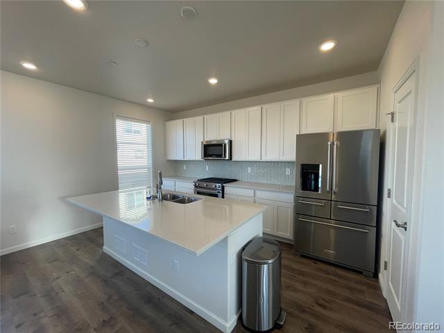 Building Photo - 1584 Castle Creek Cir