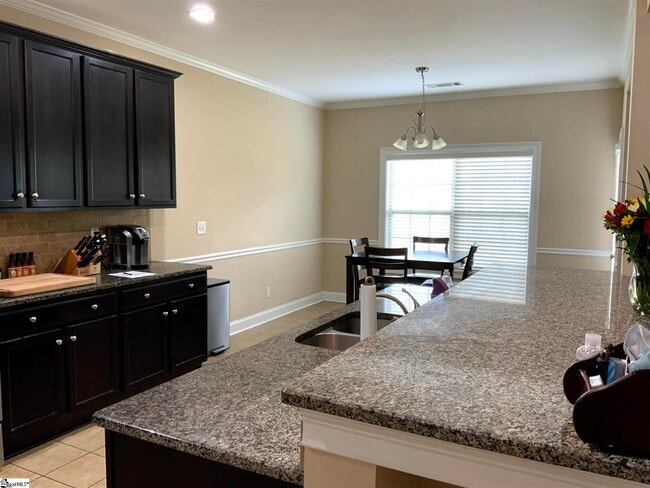 Building Photo - 201 Raven Falls Ln