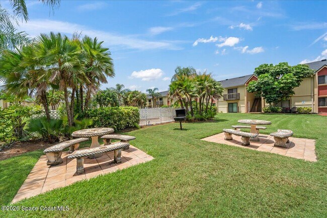 Building Photo - 2190 Forest Knoll Dr NE