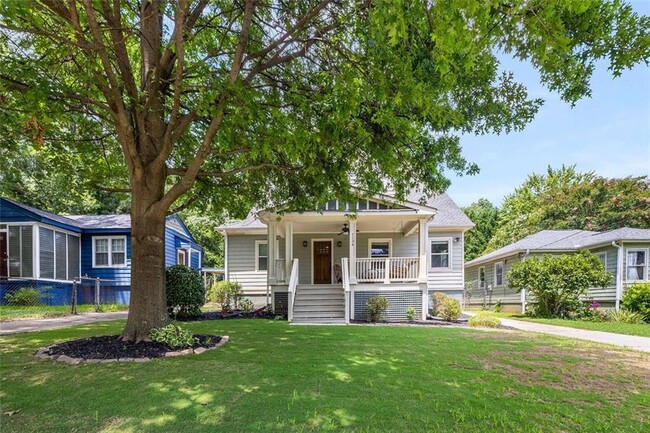 Building Photo - 1134 Knott St SE