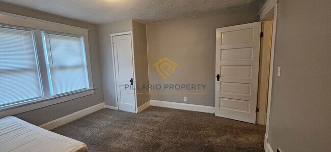 Building Photo - 3329-3331 Boulevard Place