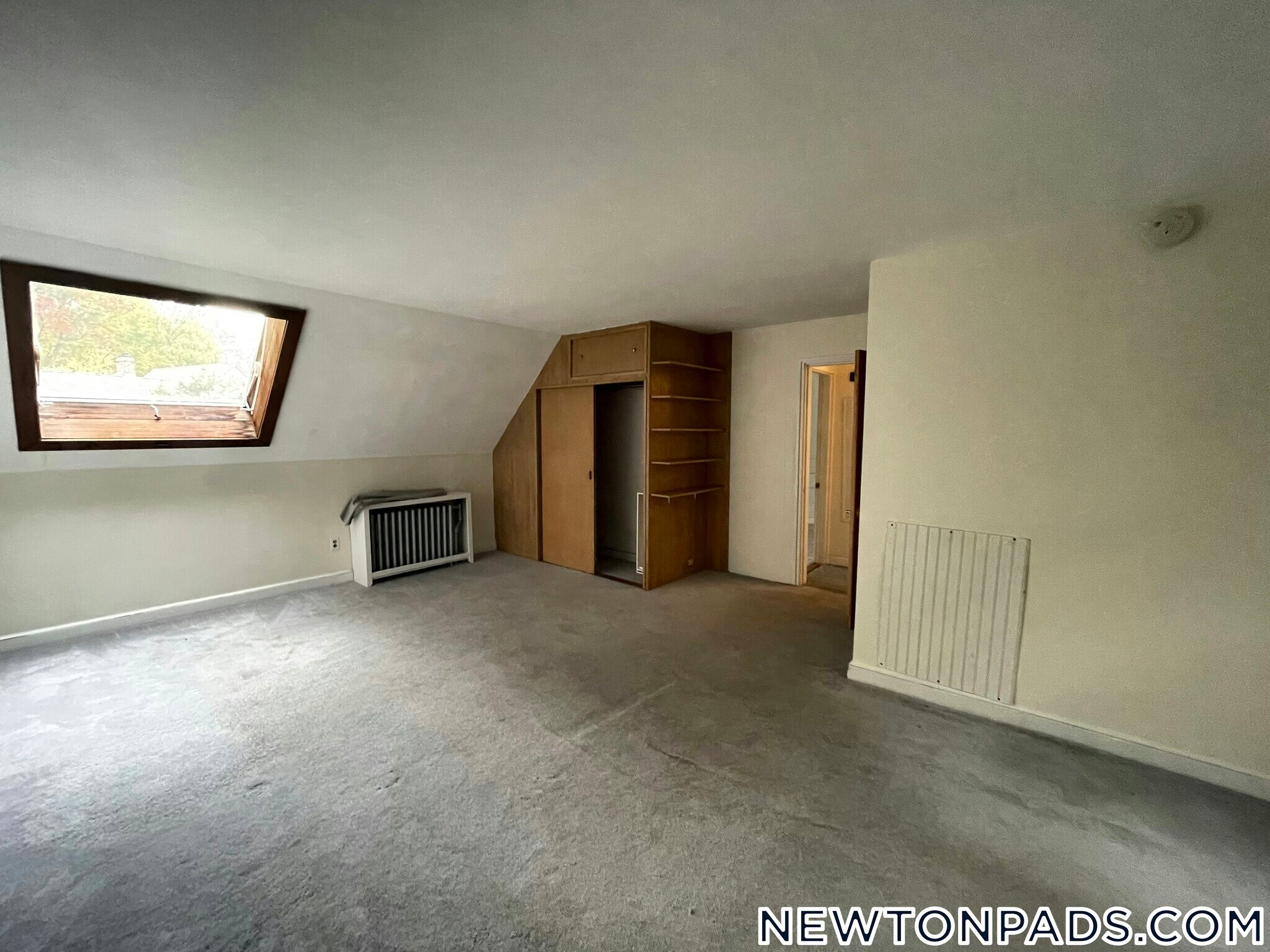 Building Photo - 256 Lowell Ave