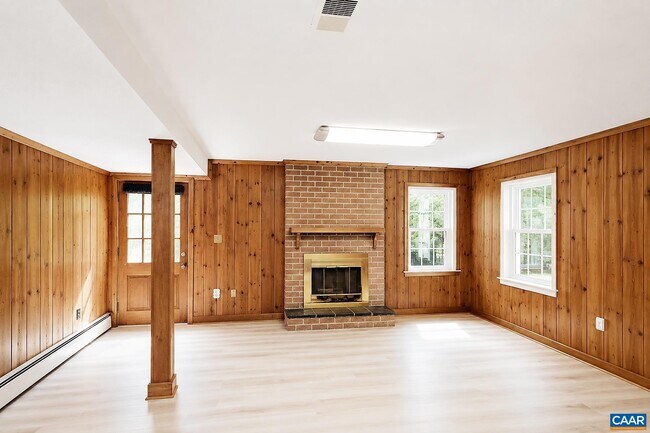 Building Photo - 1626 Brandywine Dr