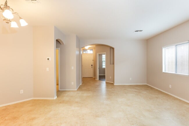 Building Photo - 4629 W Fortune Dr