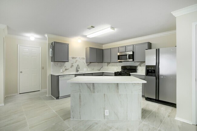 Building Photo - 10506 Sugar Trace Dr
