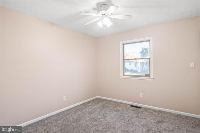 Building Photo - 521 Harbor Rd