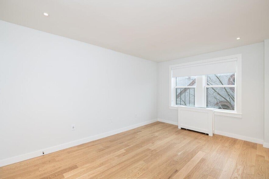 Building Photo - 115 Highland Ave