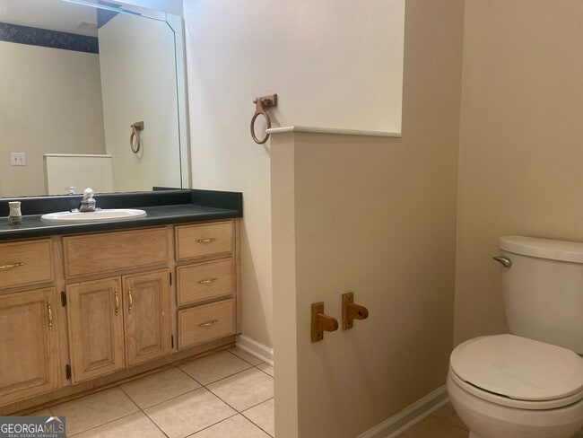 Building Photo - 105 Luster Ct