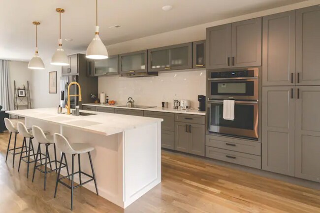 Building Photo - 1505 Jefferson St