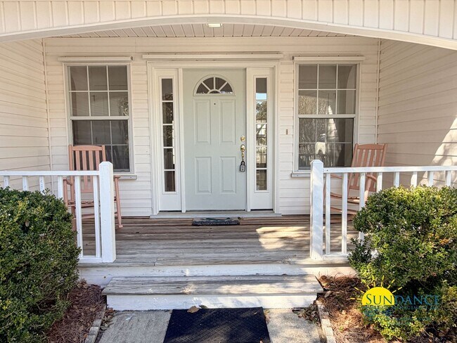 Building Photo - Coastal Comfort Living with Private Beach Access Just Off 30A!