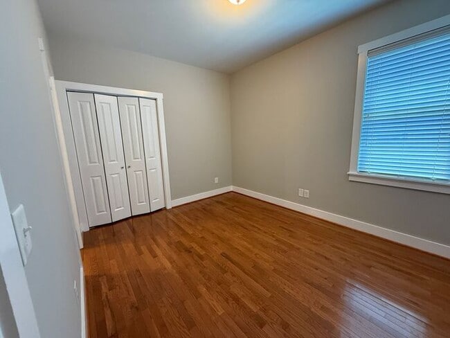 Building Photo - For Rent - Beautiful South Nashville House
