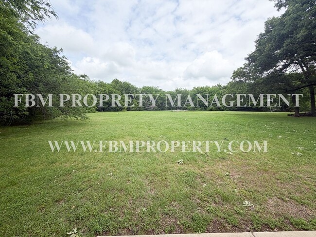 Building Photo - 8712 S Fm 148