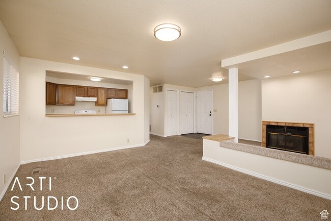 Building Photo - 1257 Vine St