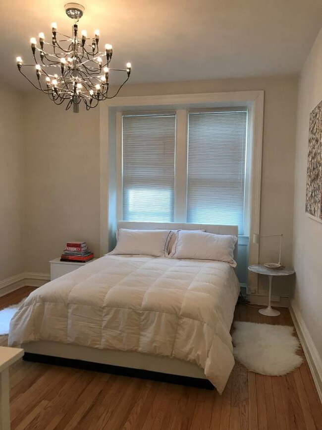 Building Photo - 1901 Columbia Rd NW