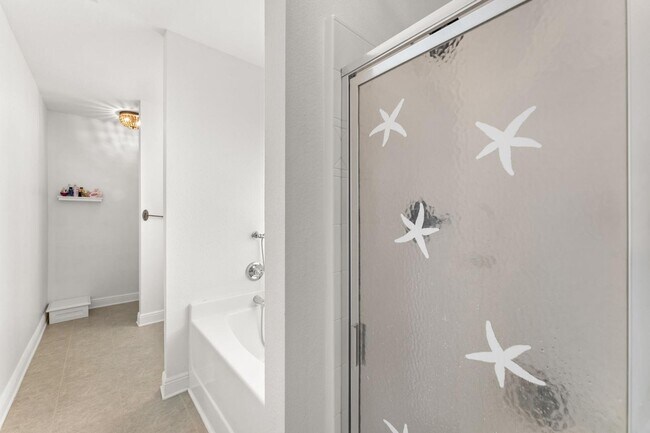 Building Photo - 486 Fanny Ann Way