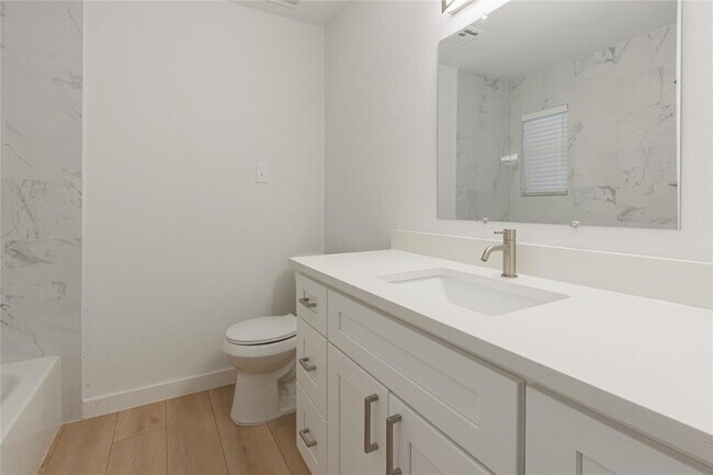Building Photo - 3206 Cherry Creek Dr