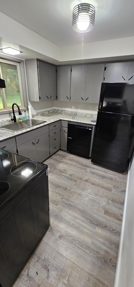 Building Photo - 34230 Pittsburg Rd