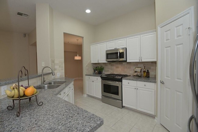 Building Photo - 67 N Veranda Ridge Dr