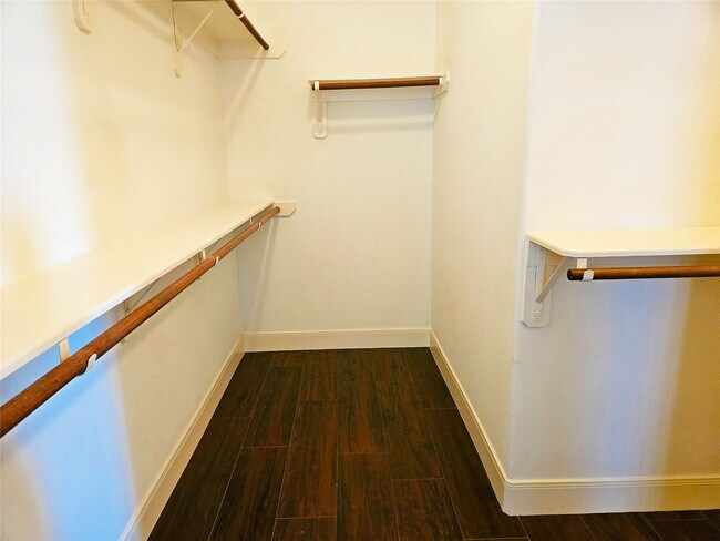 Building Photo - 5434 Faircreek Ln