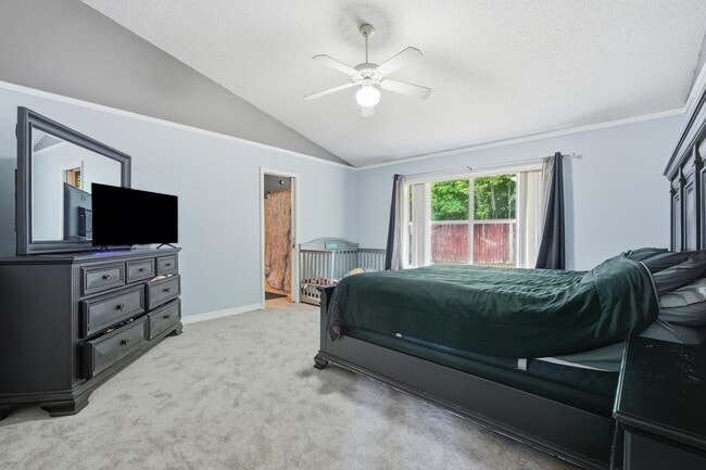 Building Photo - 123 Steeplechase Dr