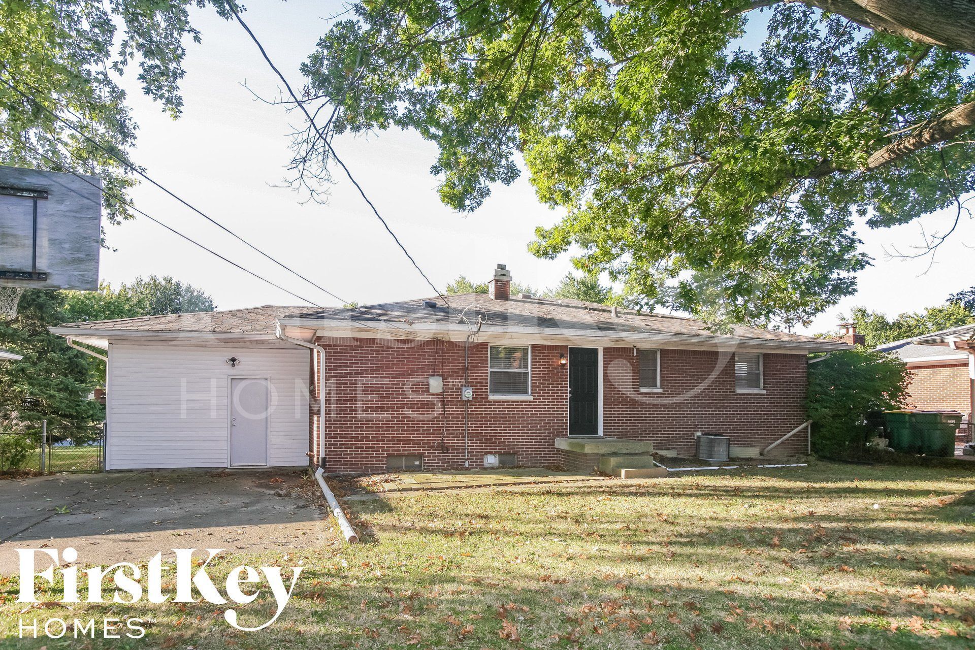 Building Photo - 5920 Schoolwood Dr