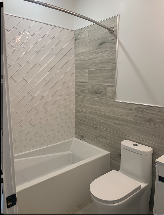 Building Photo - 1843 Hartranft St