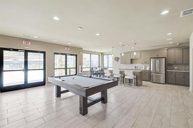 Building Photo - 116 W Furlong