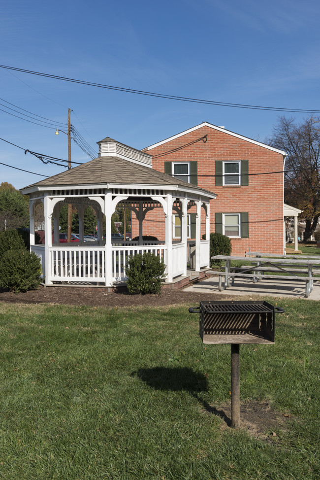 Building Photo - Frederick Greenes Apartments