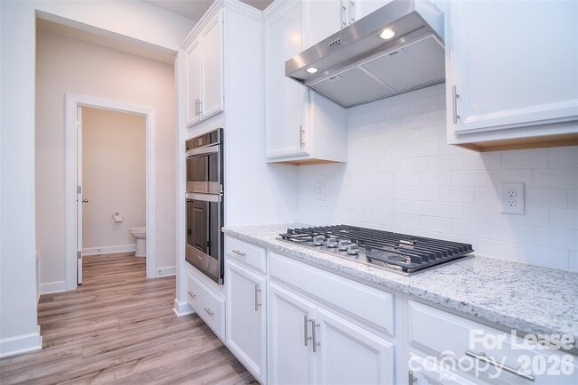 Building Photo - 14205 Laughing Gull Dr