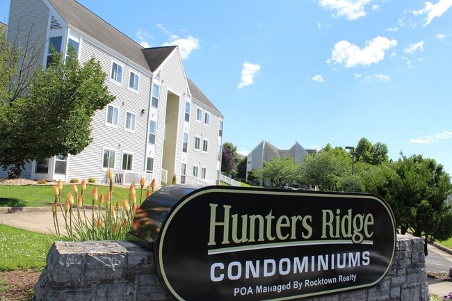 Building Photo - 1396 Hunters Rd