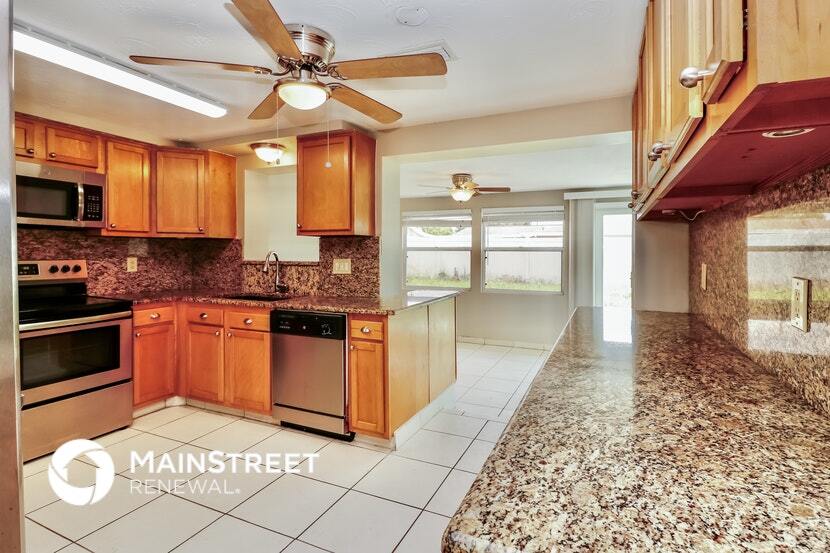 Building Photo - 3904 Elmwood Dr