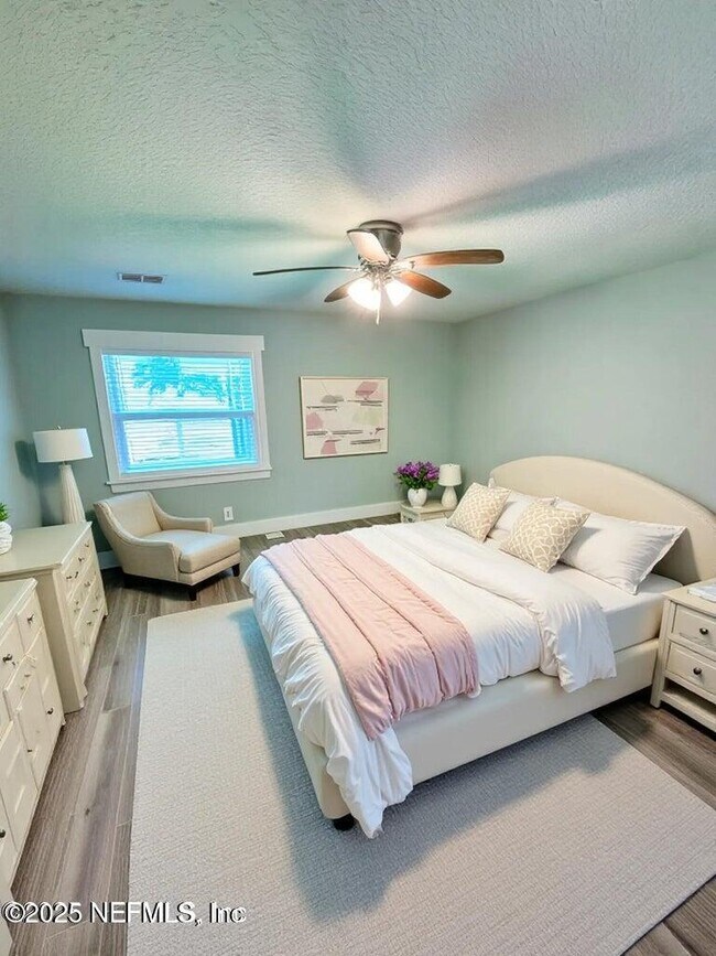 Building Photo - 5609 Hyde Park Cir