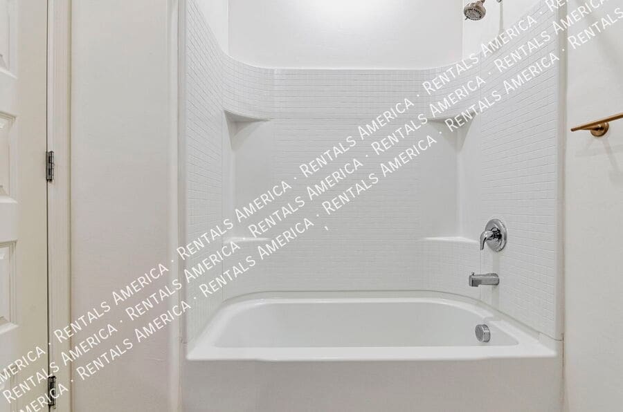 Building Photo - 10151 N Leopard Gecko Terrace