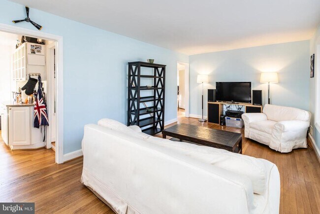 Building Photo - 3014 Plyers Mill Rd