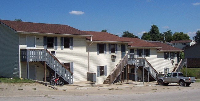 Primary Photo - 407 Turpin Dr