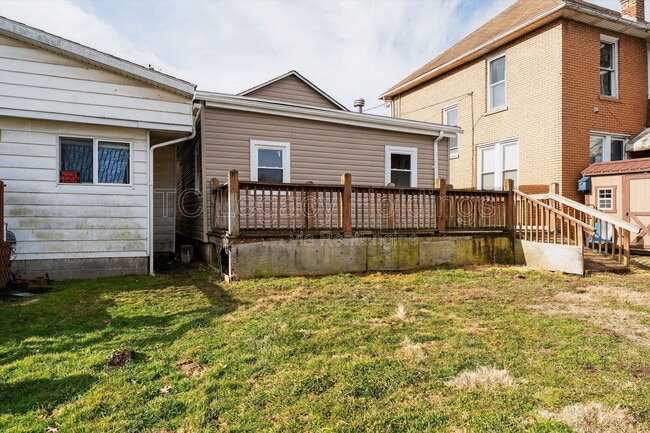 Building Photo - 2008 Pride Ave