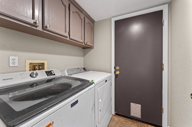 Building Photo - 2126 Sunhaven Ct