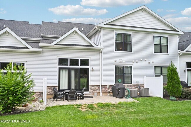 Building Photo - 42 Dogleg Ln