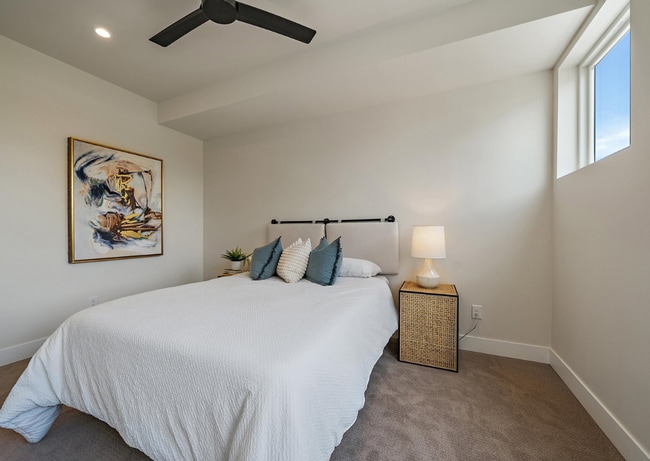 Building Photo - Luxurious New 2 bed 2.5 bath Townhome in S...