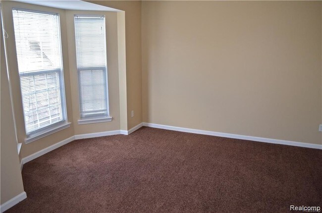 Building Photo - 43513 Pendleton Cir