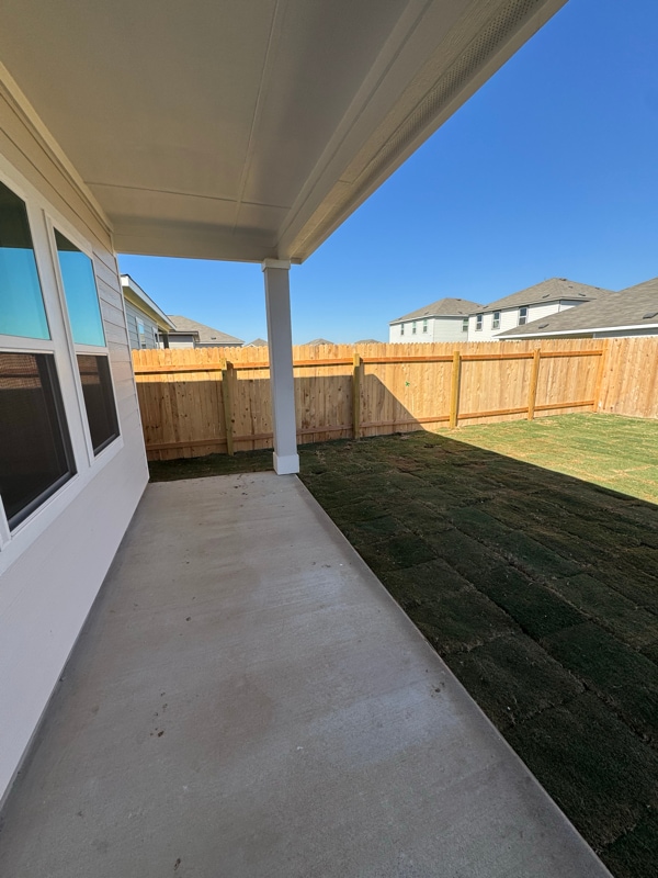 Building Photo - 207 Fox Hvn Rd