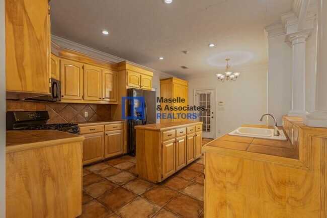 Building Photo - 3 Bed/2 Bath Home in Brandon