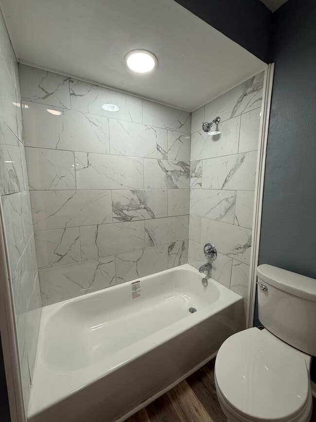 Building Photo - 65th Terrace N - Triplex