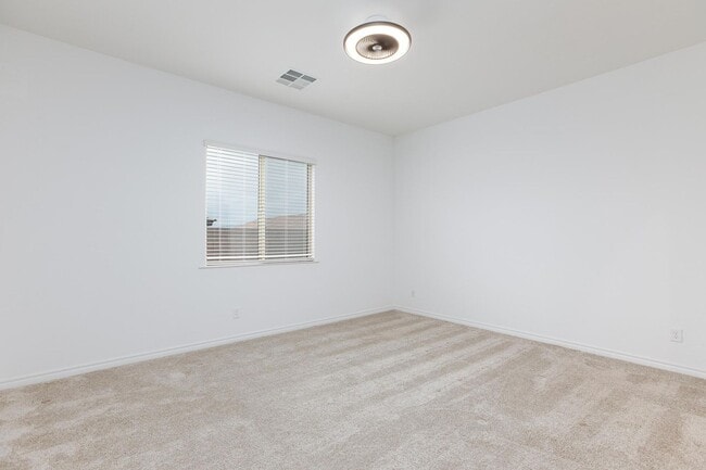 Building Photo - 55+ Guard-Gated Home – Move-In Ready